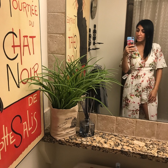 High/Low - Picture 4 of 4